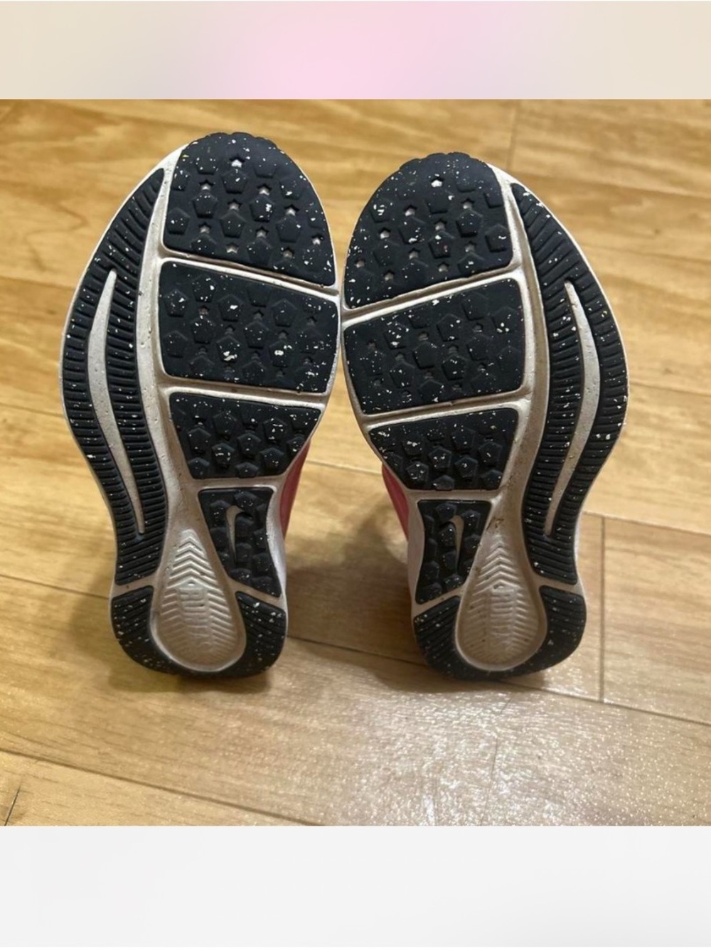Nike Pink Kids' Sneakers with White Sole and Black Lining - Picture 7 of 8